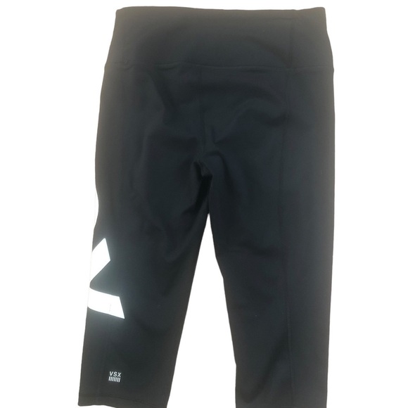 Knock Out By Victoria’s Secret Crop Big Logo Black Pant Size M Workout Yoga - Picture 2 of 5
